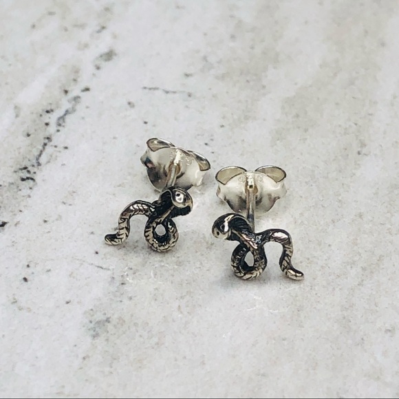 925 Sterling Silver Cobra Snake Earrings - Picture 2 of 16